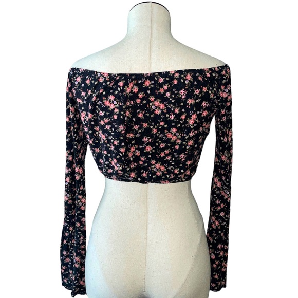 PacSun Boho Floral Flowy Crop Long Sleeve - Picture 2 of 3